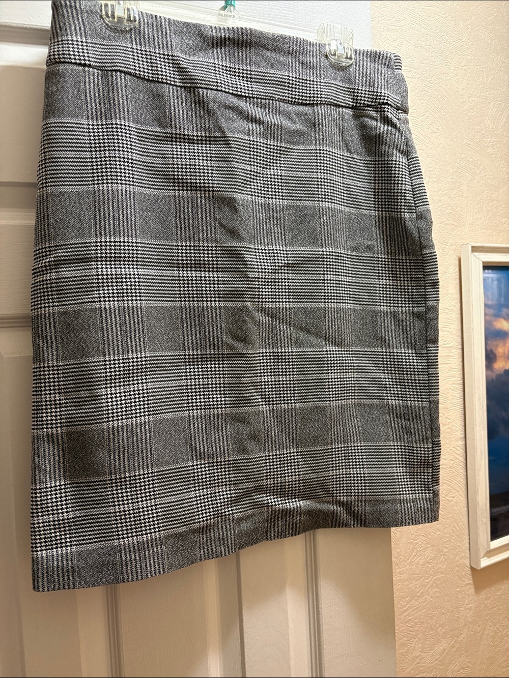 Soho Classic Gray Glen Plaid Pencil Skirt, size large